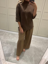 Brown button sleeve jumper
