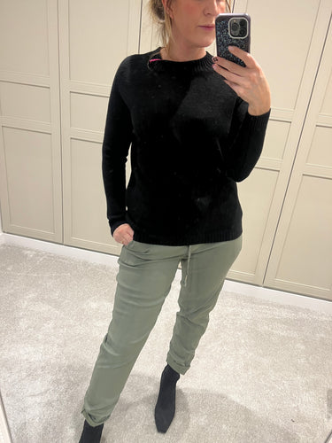 Classic black Crew Neck Knit Jumper
